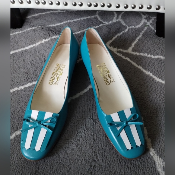 RARE!!! Salvatore Ferragamo Turqouise loafer NWOB - Picture 12 of 16